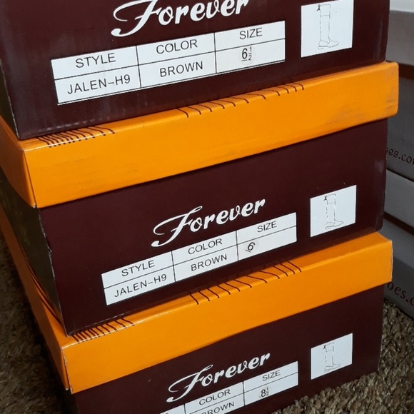 Brown boots - Picture 3 of 3